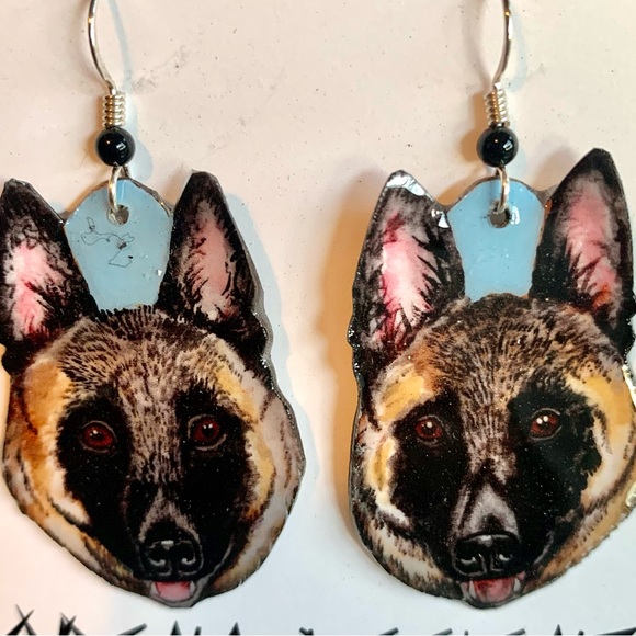 German Shepard DOG hand painted on watercolor paper pet portraits earrings - Picture 2 of 2